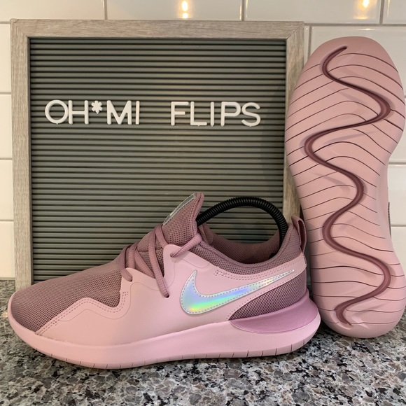 Nike Women’s Tessen Running Shoes NIB - Picture 5 of 8